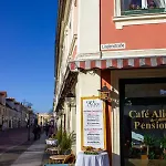 Auberge de jeunesse Cafe Alice & Gmbh