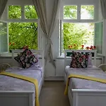 호스텔 Cafe Alice & Gmbh 포츠담