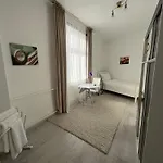 Cafe Alice & Gmbh *