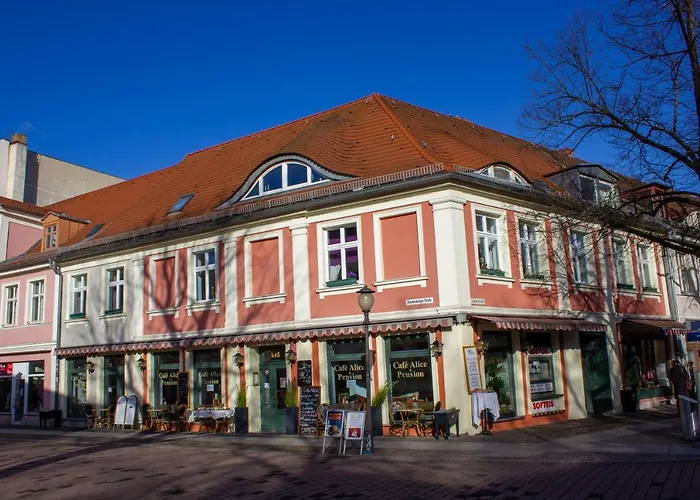 Cafe Alice & Gmbh 旅馆 波茨坦