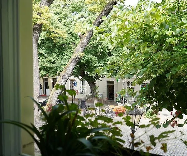 Cafe Alice & Gmbh 旅馆