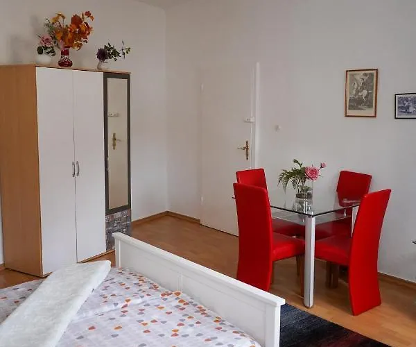 旅馆 Cafe Alice & Gmbh