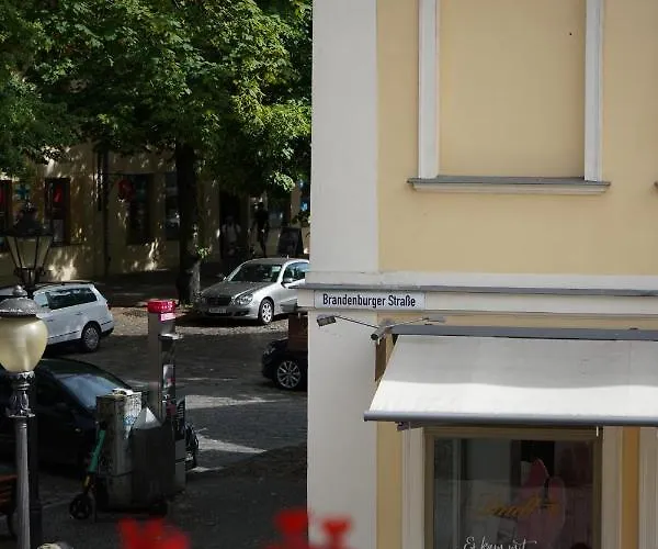 旅馆 Cafe Alice & Gmbh 波茨坦